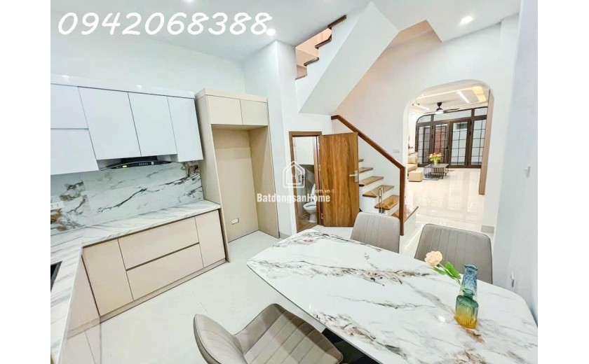 bán nhà, Trương Định, Tân Mai, Hoàng Mai, 62m x 5 phòng ngủ, cách oto dừng đỗ 30m full nội thất